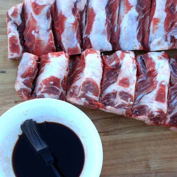 Learn About Beef Ribs - What They Are And How To Pepare Them For The Smoker